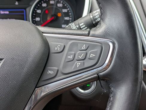 Used 2020 Chevrolet Equinox LT FWD image 26
