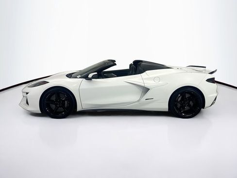 Used 2025 Chevrolet Corvette E-Ray AWD/4WD image 8