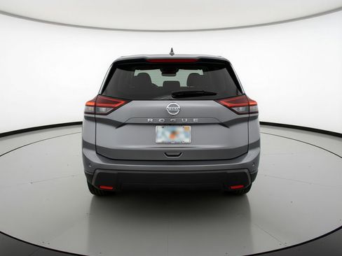 Used 2025 Nissan Rogue SV image 7