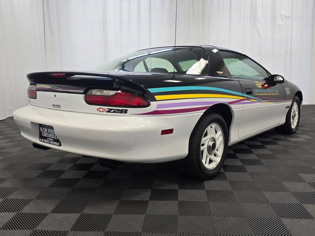 Used 1993 Chevrolet Camaro Z28 RWD image 5