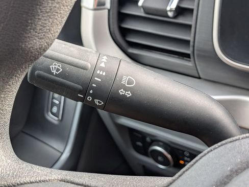 Used 2022 Ford F150 XLT image 30