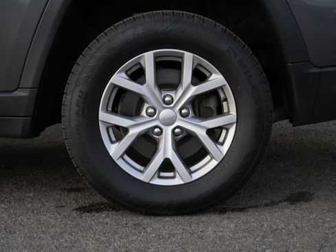 Used 2021 Jeep Grand Cherokee L Limited image 14