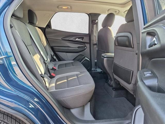 Used 2021 Chevrolet TrailBlazer LT w/ Sun and Liftgate Package FWD image 17