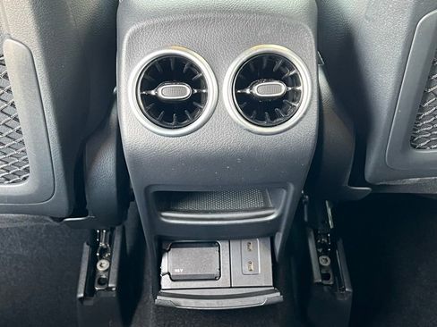 Certified 2023 Mercedes-Benz GLA 250 4MATIC image 25