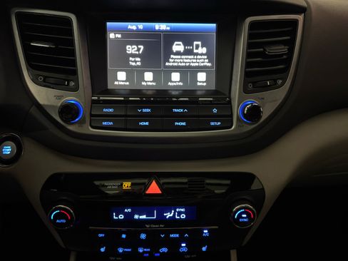 Used 2018 Hyundai Tucson Value FWD image 28