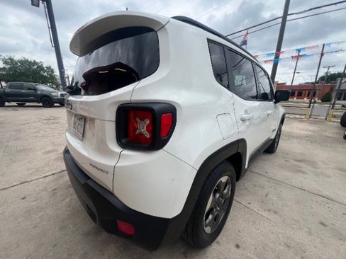Used 2016 Jeep Renegade Sport w/ Power & Air Group image 5