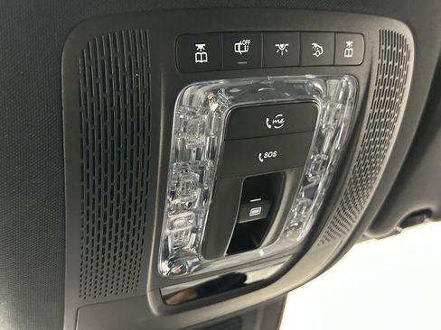 Certified 2025 Mercedes-Benz GLS 450 4MATIC w/ Pinnacle Trim Package image 33