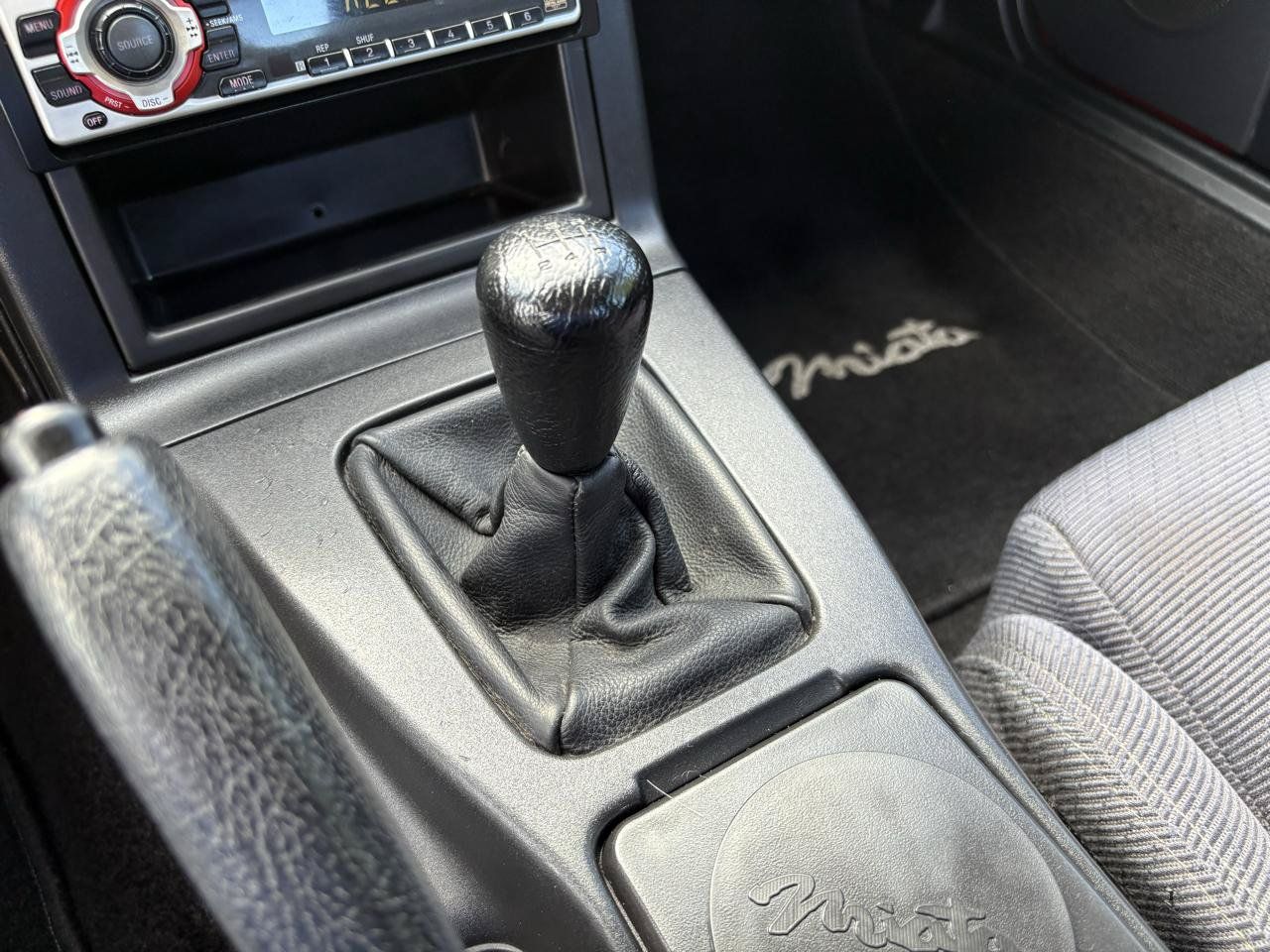Used 1991 MAZDA MX-5 Miata RWD image 42