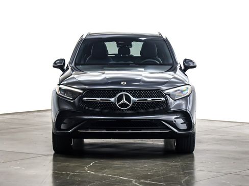 Used 2024 Mercedes-Benz GLC 300 GLC 300 SUV w/ AMG Line image 4