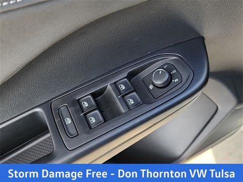 New 2026 Volkswagen Taos SE AWD/4WD image 11