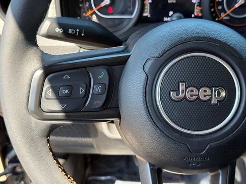 Used 2024 Jeep Wrangler Unlimited Sport AWD/4WD image 15