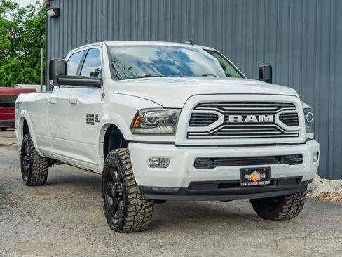Used 2018 RAM 2500 Laramie w/ Sport Appearance Group AWD/4WD image 8