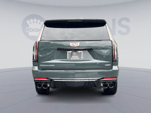 Used 2026 Cadillac Escalade V w/ LPO, Floor Liner Package AWD/4WD image 10