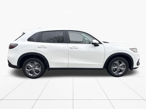 New 2026 Honda HR-V LX image 9