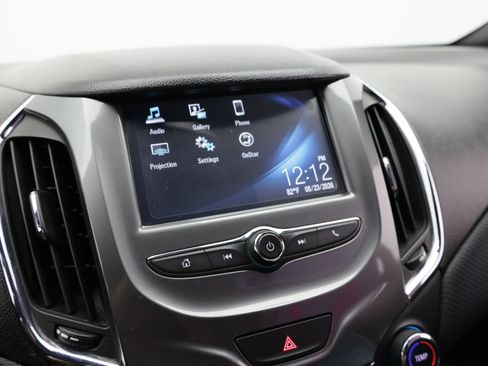 Used 2018 Chevrolet Cruze LT w/ Redline Edition FWD image 16