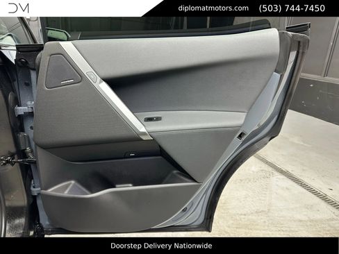 Used 2026 BMW iX xDrive60 w/ M Sport Package AWD/4WD image 26