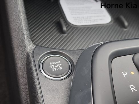 New 2025 Kia K4 GT-Line image 17