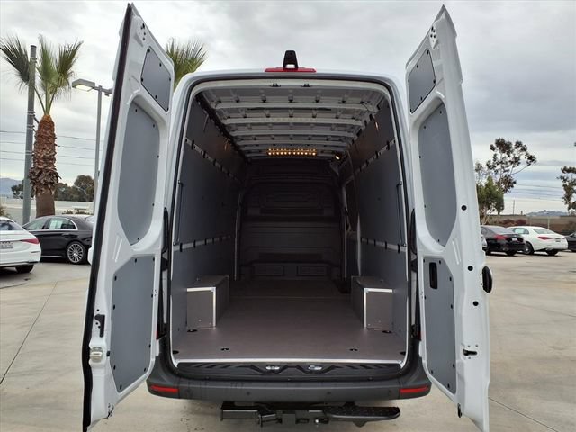 New 2026 Mercedes-Benz Sprinter 2500 image 21