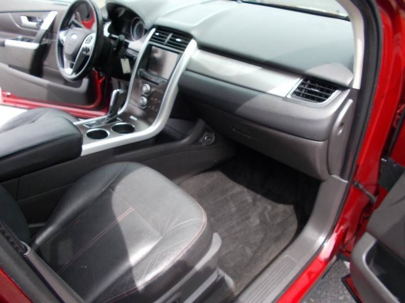 Used 2013 Ford Edge SEL FWD image 21