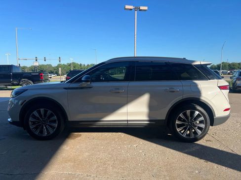 Used 2021 Lincoln Corsair Reserve w/ Equipment Group 201A image 5