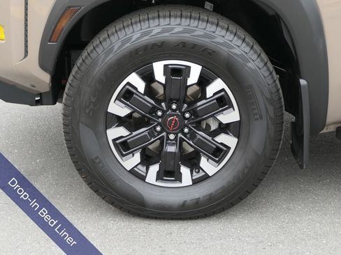 Used 2022 Nissan Frontier Pro-X w/ Technology Package RWD image 12