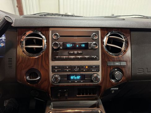Used 2011 Ford F350 Lariat image 25