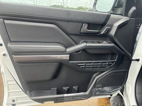 New 2026 Toyota 4Runner TRD Off-Road Premium AWD/4WD image 7