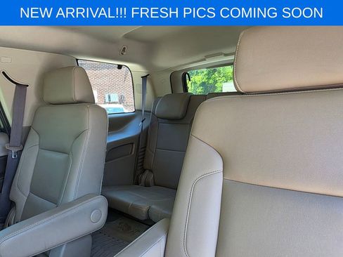 Used 2018 Chevrolet Tahoe LT w/ Luxury Package AWD/4WD image 17