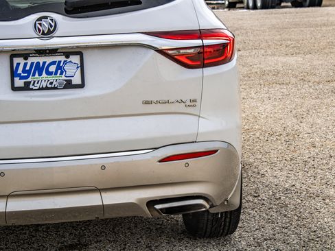Used 2018 Buick Enclave Avenir w/ Avenir Technology Package image 12