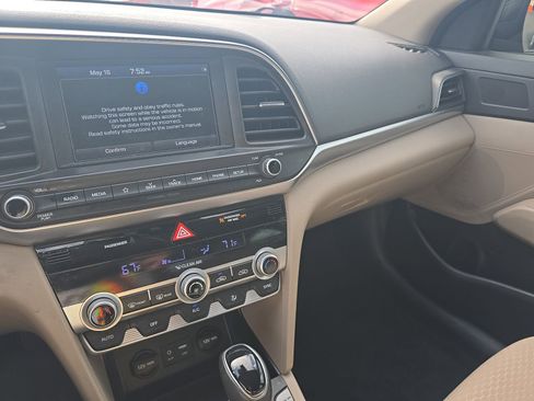 Used 2020 Hyundai Elantra Value Edition FWD image 14