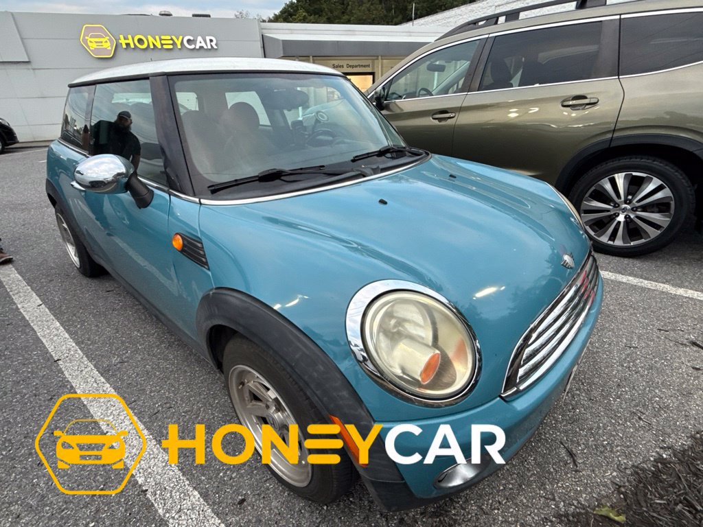 Used 2009 MINI Cooper Hardtop FWD image 1