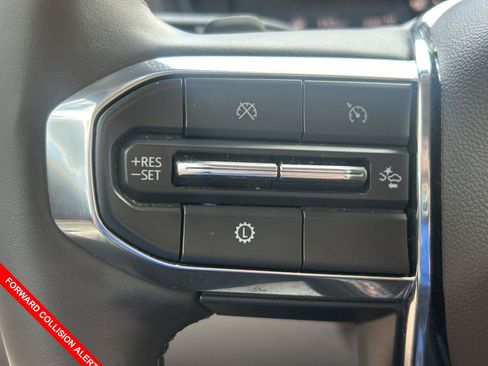 Used 2026 GMC Terrain Denali AWD/4WD image 9