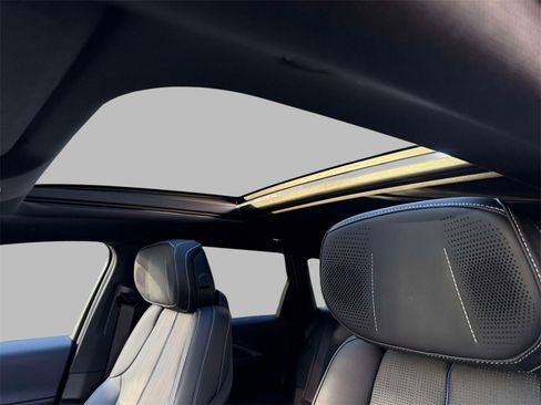 Used 2025 Cadillac Lyriq Luxury w/ LPO, Floor Liner Package image 23