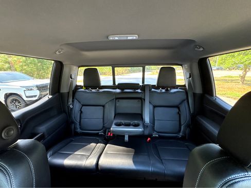 Used 2020 Chevrolet Silverado 1500 RST image 34