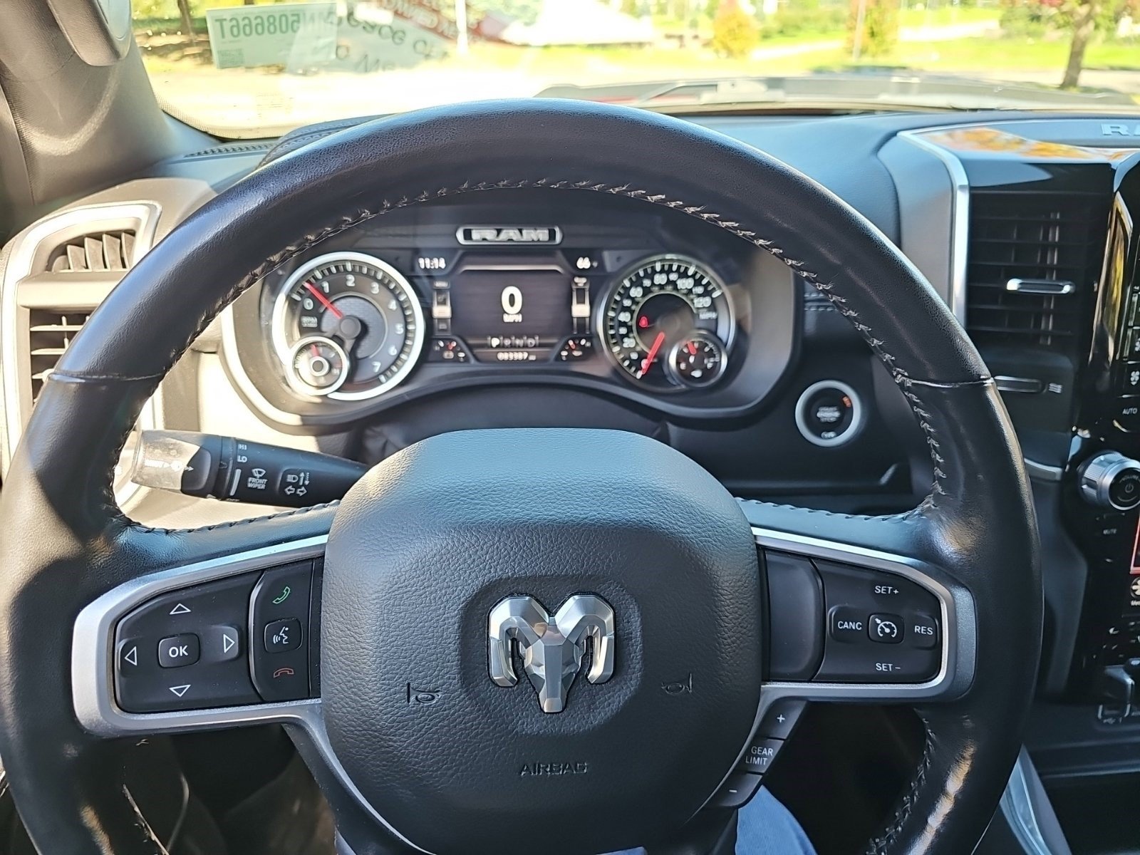 Used 2021 RAM 1500 Laramie w/ Sport Appearance Package AWD/4WD image 22