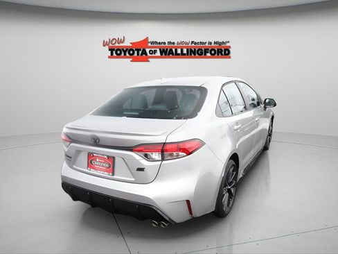 Certified 2025 Toyota Corolla SE w/ SE Premium Package FWD image 9