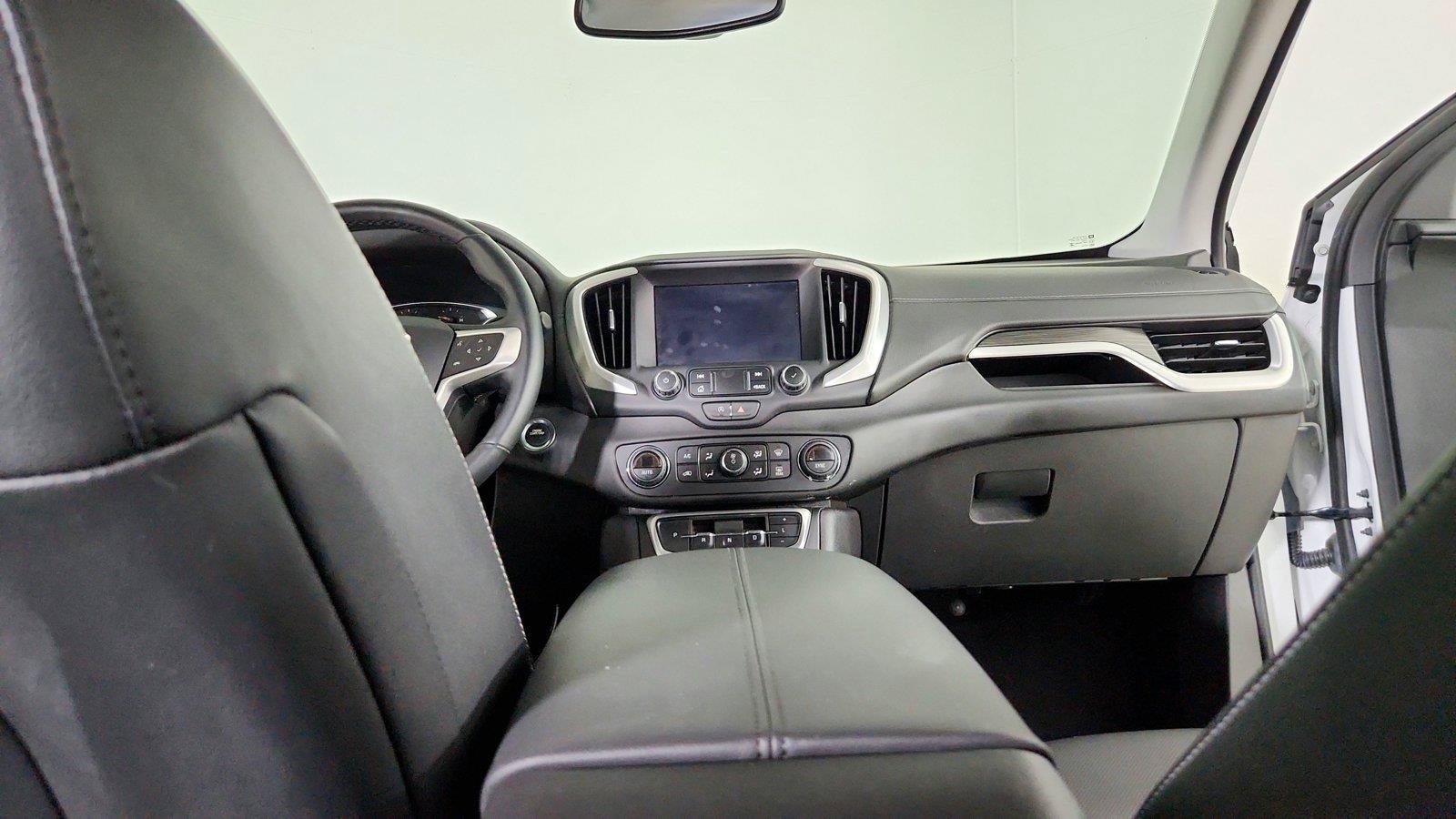 Used 2024 GMC Terrain SLT AWD/4WD image 21