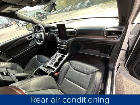 Used 2020 Ford Explorer Platinum w/ Premium Technology Package image 28