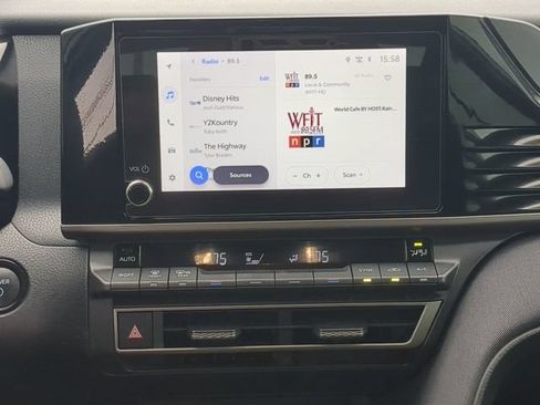 Used 2025 Toyota Camry LE w/ Convenience Package FWD image 17