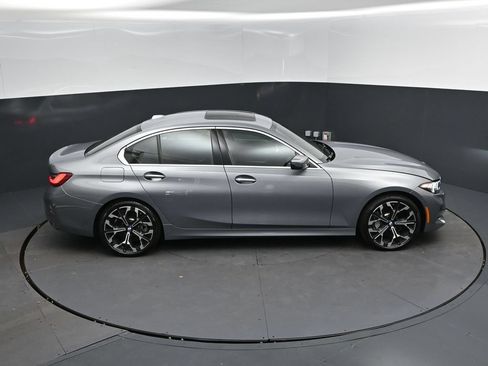 Certified 2026 BMW 330i Sedan RWD image 31