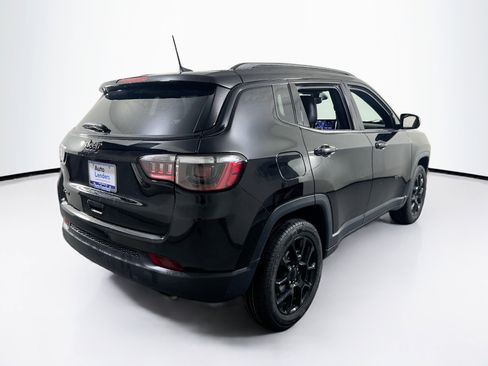 Used 2022 Jeep Compass Latitude w/ Convenience Group AWD/4WD image 5