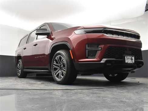 New 2026 Jeep Grand Wagoneer L Grand Wagoneer L Sport Utility w/ HD Trailer Tow Package image 19