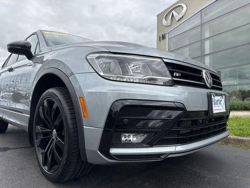 Used 2020 Volkswagen Tiguan SE R-Line AWD/4WD image 26