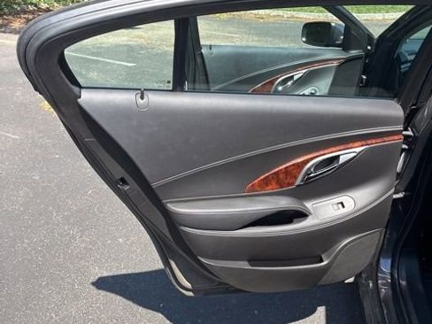 Used 2013 Buick LaCrosse Premium w/ Entertainment Package image 18
