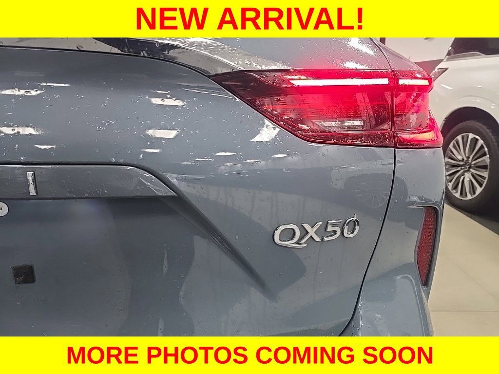 Used 2023 INFINITI QX50 Luxe AWD/4WD image 13