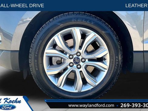 Used 2021 Ford Edge Titanium w/ Cargo Accessory Package FWD image 9