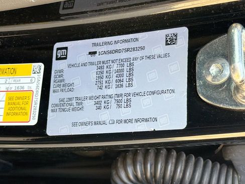 Used 2025 Chevrolet Suburban Z71 AWD/4WD image 45
