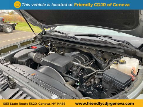 Used 2024 GMC Sierra 2500 SLT w/ SLT Premium Package image 29