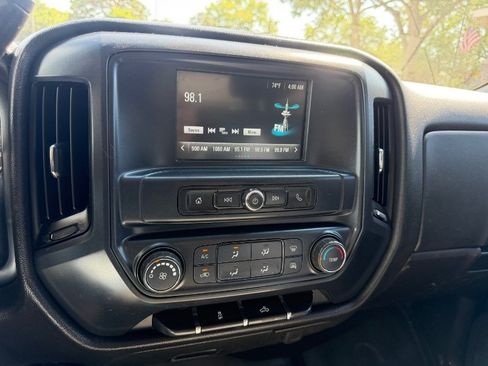 Used 2017 Chevrolet Silverado 2500 W/T w/ Snow Plow Prep Package AWD/4WD image 7