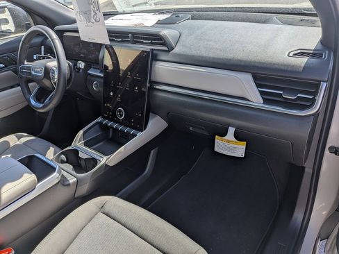New 2026 GMC Terrain Elevation AWD/4WD image 22